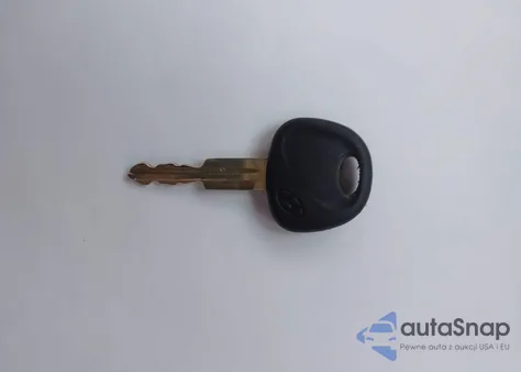 2002 Hyundai Elantra Gls/Gt from USA, damaged, VIN KMHDN55D32U057795